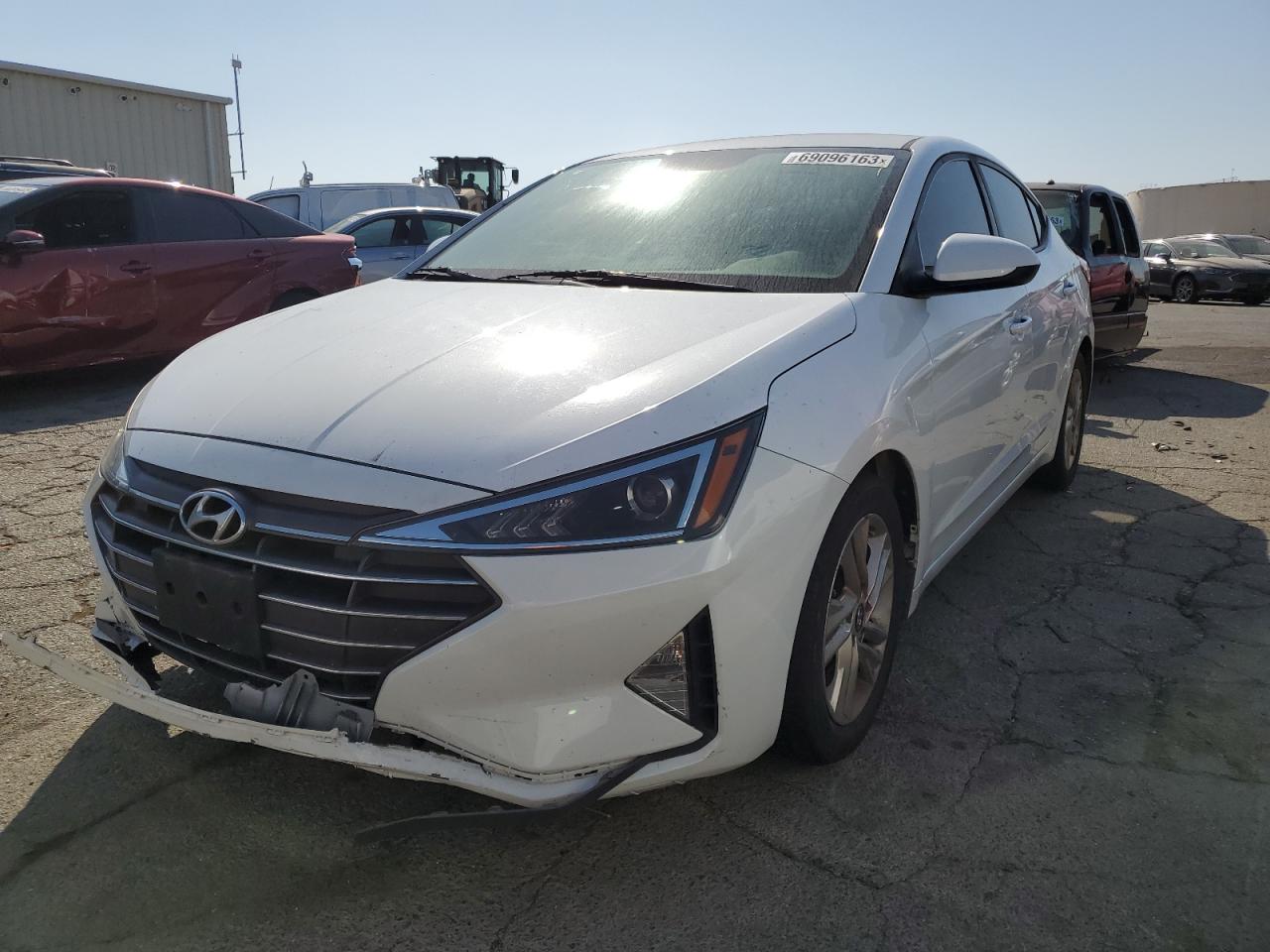 2020 HYUNDAI ELANTRA SE 2.0L 4 , VIN: 5NPD84LF6LH521703