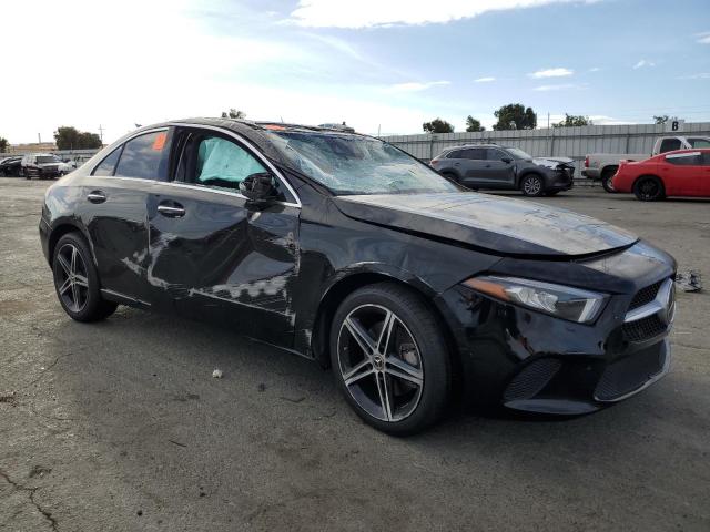 Vin: wdd3g4eb0kw019096, lot: 69014123, mercedes-benz a-class 220 20194