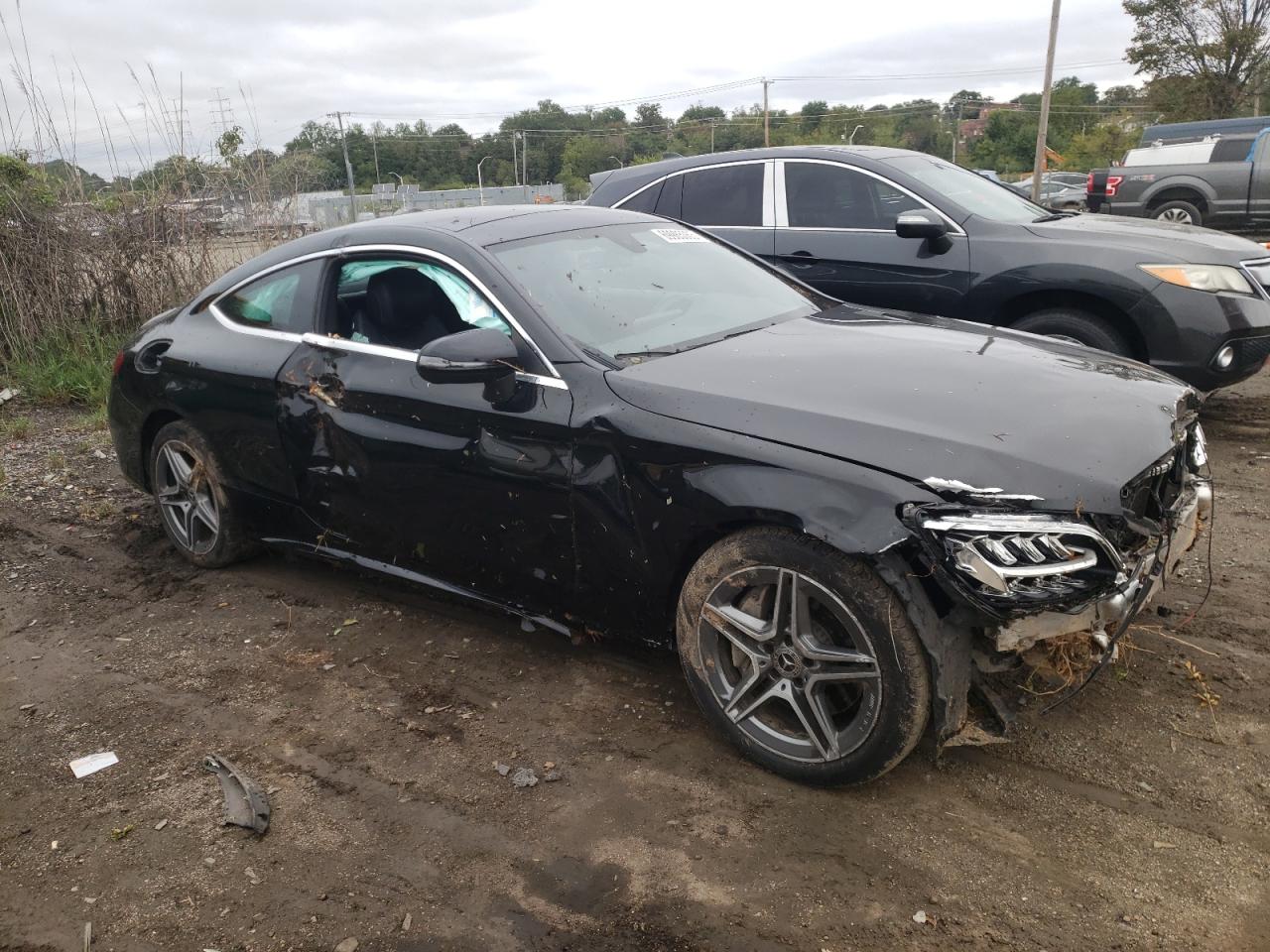 WDDWJ8EB2KF776698 Mercedes-Benz C-Class C 300 4MAT 4