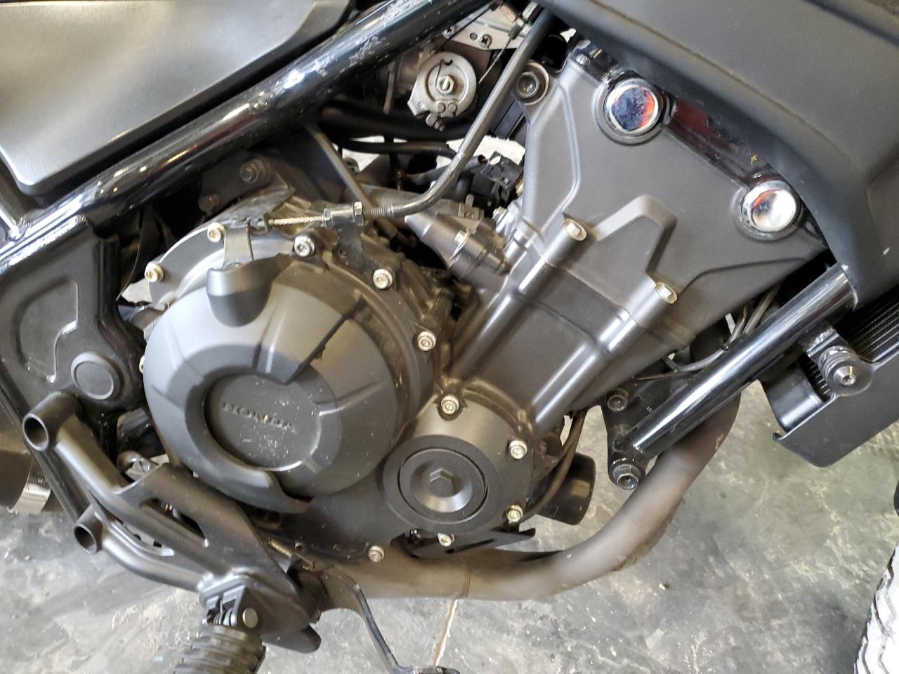MLHPC5601J5101723 HONDA CM CYCLE 2018