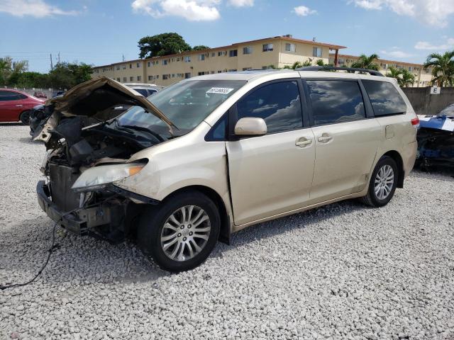 2014 Toyota Sienna XLE