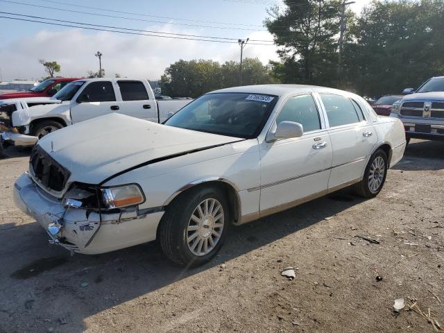 2003 Lincoln Town Car Signature