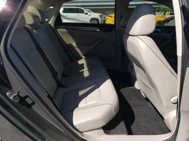  VOLKSWAGEN PASSAT 2018 Сірий