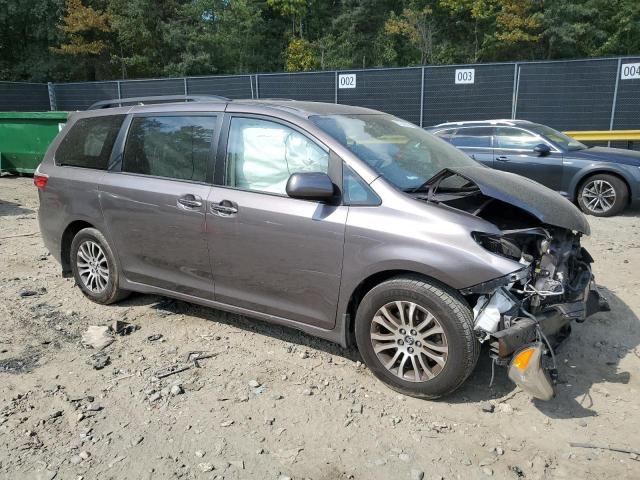 5TDYZ3DC1KS001835 Toyota SIENNA XLE
