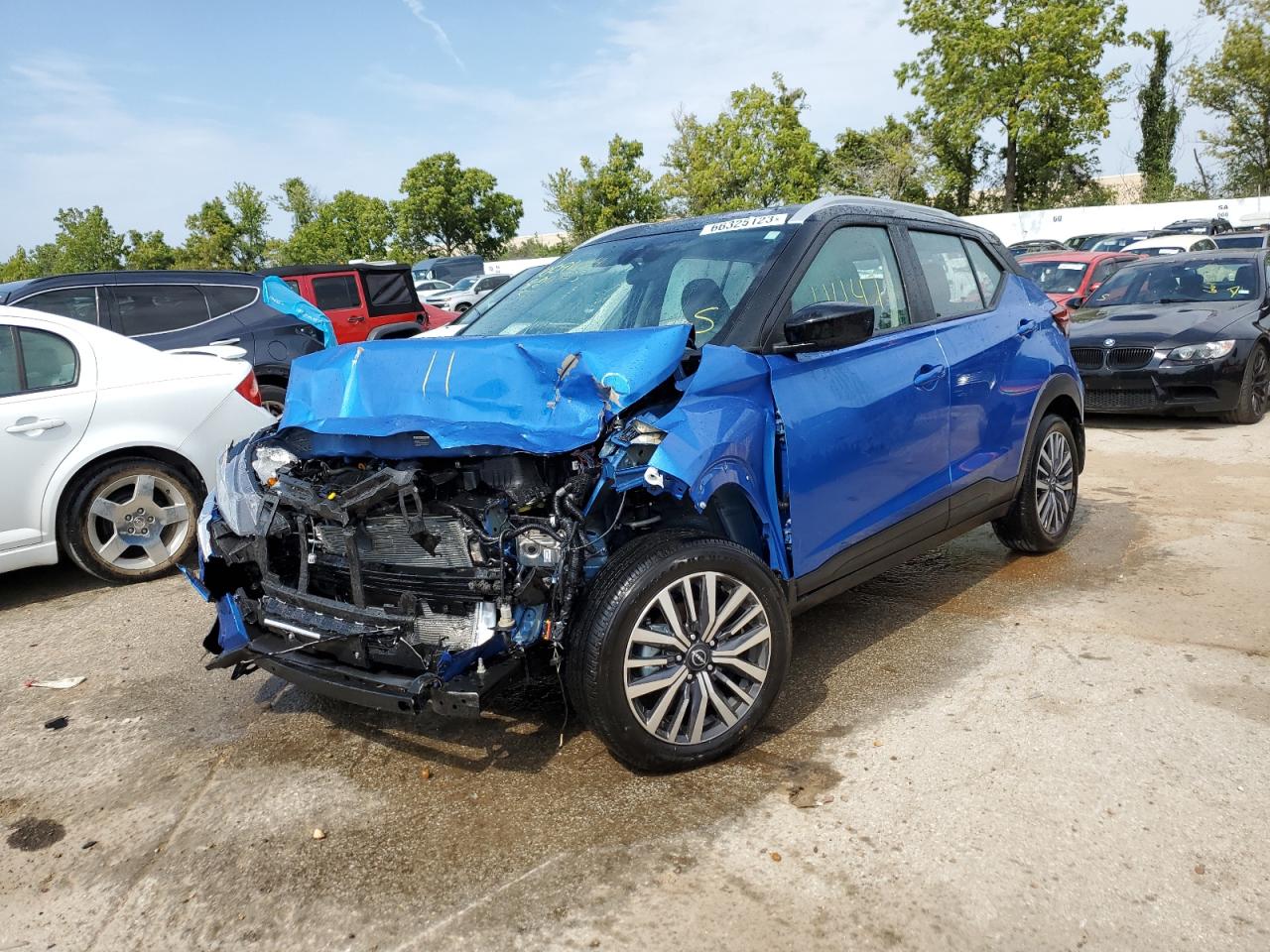 Lot #2373708574 2023 NISSAN KICKS SV