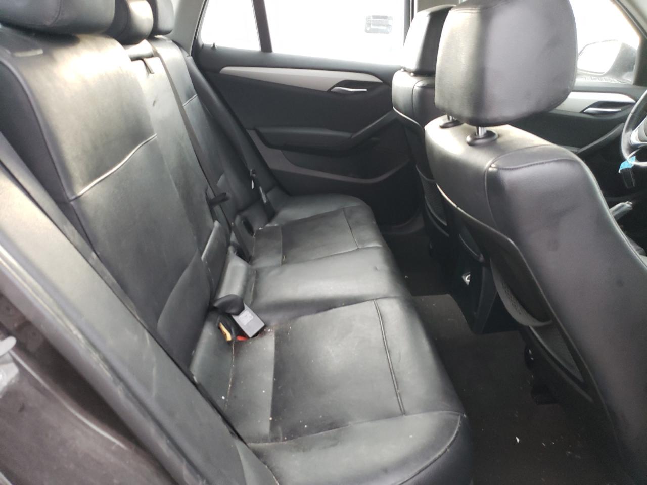 2015 BMW X1 xDrive28I vin: WBAVL1C55FVY24711