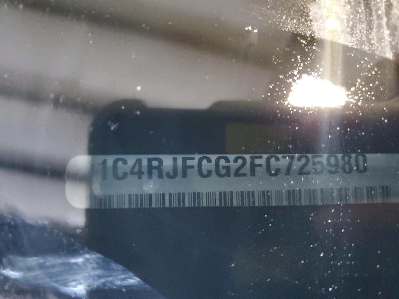 1C4RJFCG2FC725980 2015 Jeep Grand Cherokee Overland