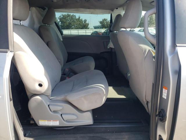 5TDZK3DC0GS755762 Toyota SIENNA