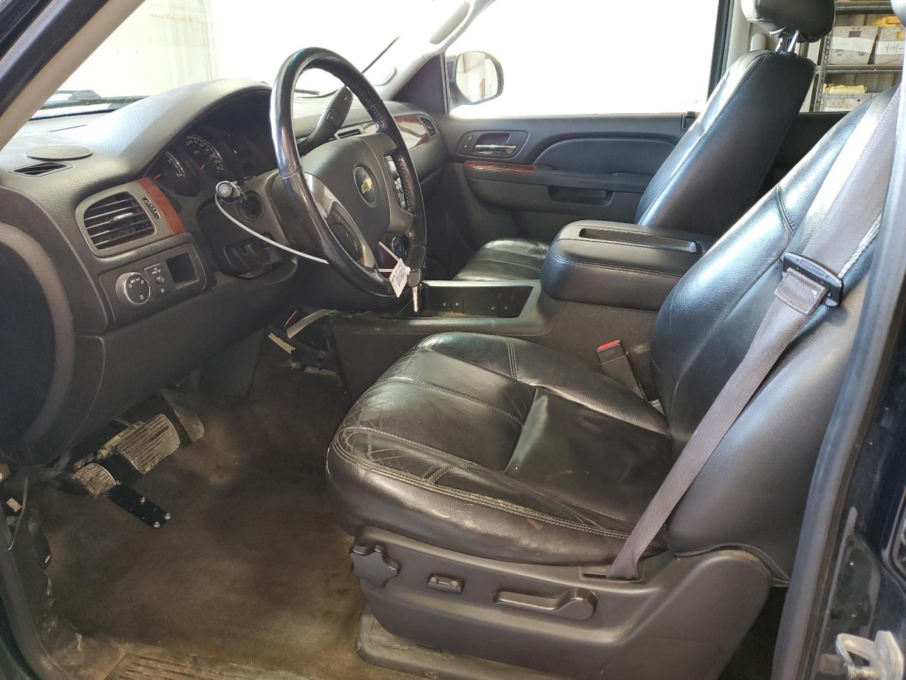 1GNSCJE08ER218177 2014 Chevrolet Suburban C1500 Lt