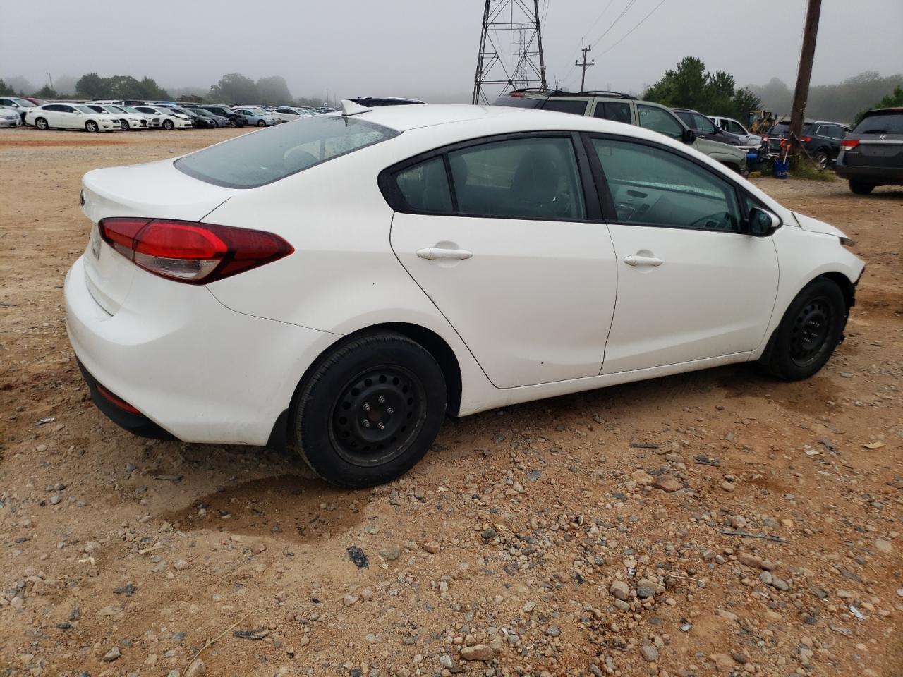 3KPFK4A76HE108360 2017 Kia Forte Lx