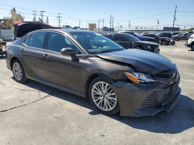 2018 TOYOTA CAMRY 4D 2 - 4T1B11HK9JU049687