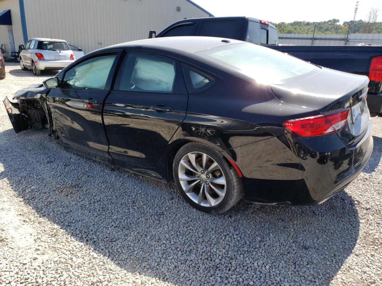 2015 Chrysler 200 S vin: 1C3CCCBBXFN573962