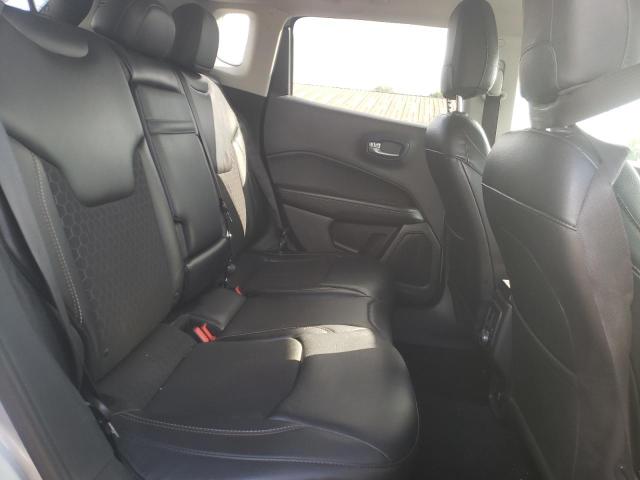 3C4NJCBB4JT458437 Jeep Compass Latitude