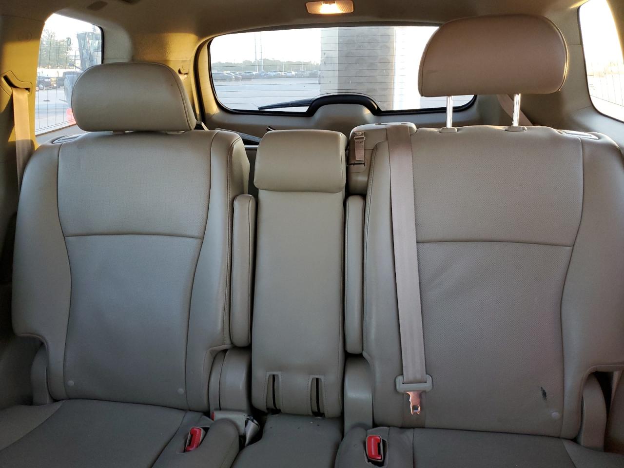 TOYOTA HIGHLANDER LIMITED