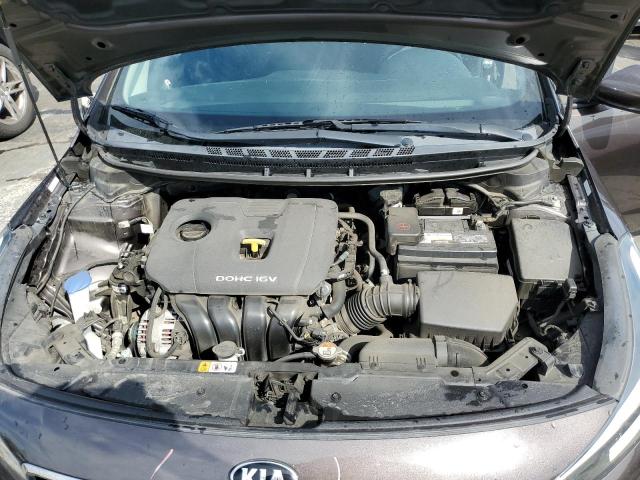 3KPFK4A73HE111555 KIA FORTE LX