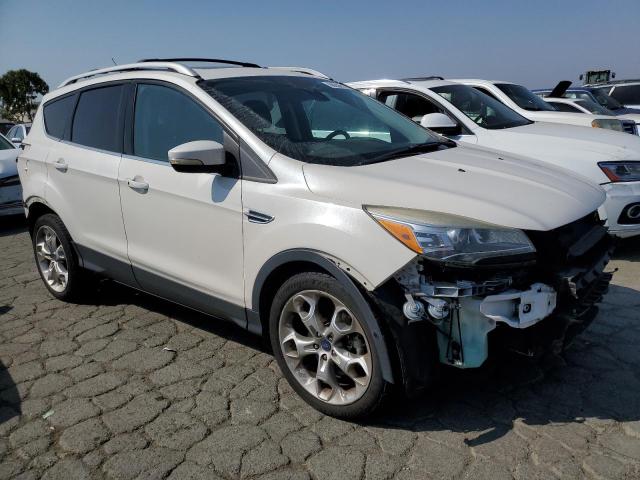 1FMCU0J96EUB01795 Ford Escape Titanium