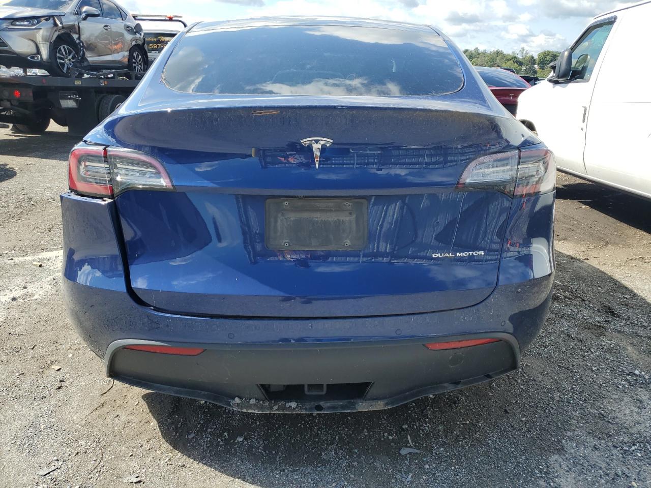 5YJYGDEEXLF024399 Tesla Model Y  6