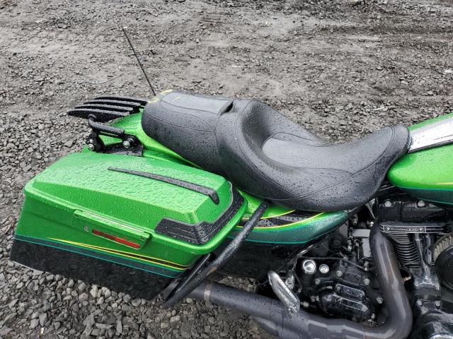 2011 HARLEY-DAVIDSON FLHXSE2 - 1HD1PZ818BB956365