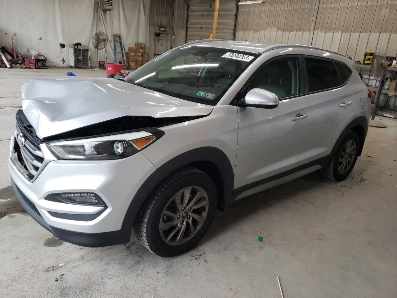 KM8J3CA46HU470127 2017 Hyundai Tucson Limited