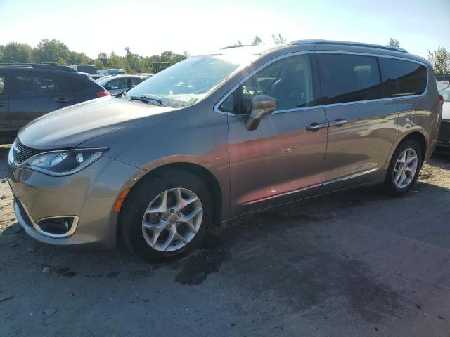 2C4RC1EG2HR803792 2017 CHRYSLER PACIFICA, photo no. 1