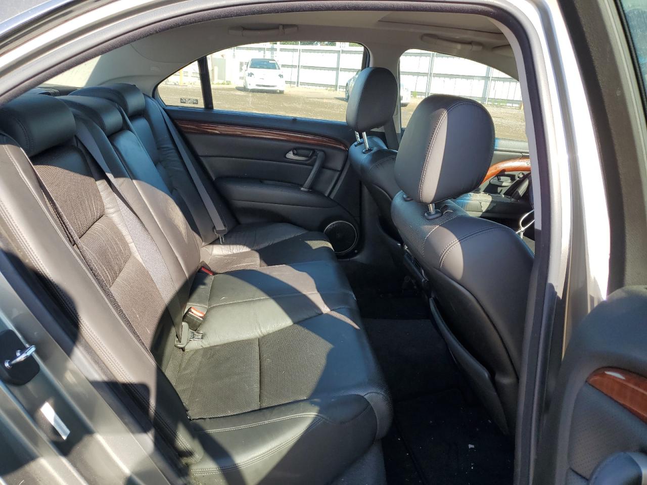 JH4KB26619C001064 2009 Acura Rl