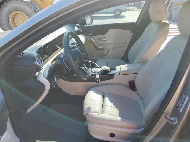 WDD3G4EB0KW001908 Mercedes-Benz A 220