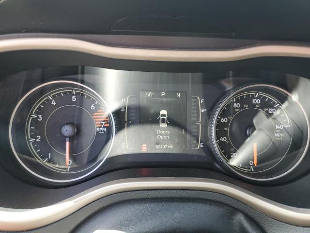 1C4PJLCB8GW179583 Jeep Cherokee Latitude