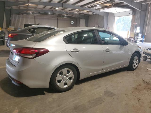 3KPFK4A70JE211862 KIA FORTE LX
