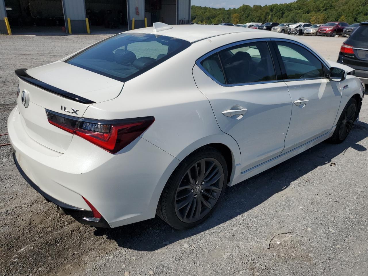 19UDE2F81LA006448 Acura ILX PREMIU 3