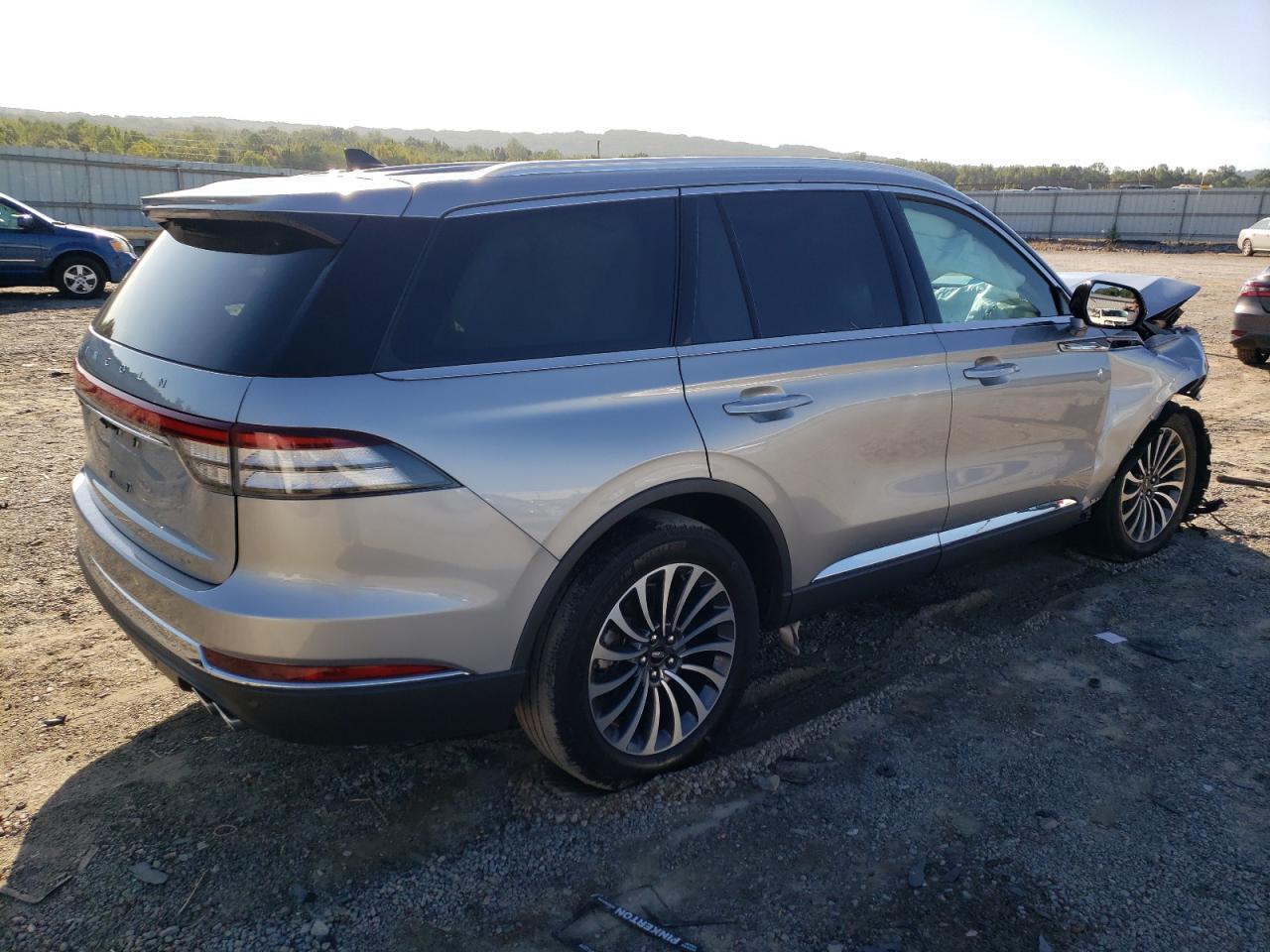 5LM5J7XC1PGL02869 Lincoln Aviator RE 3