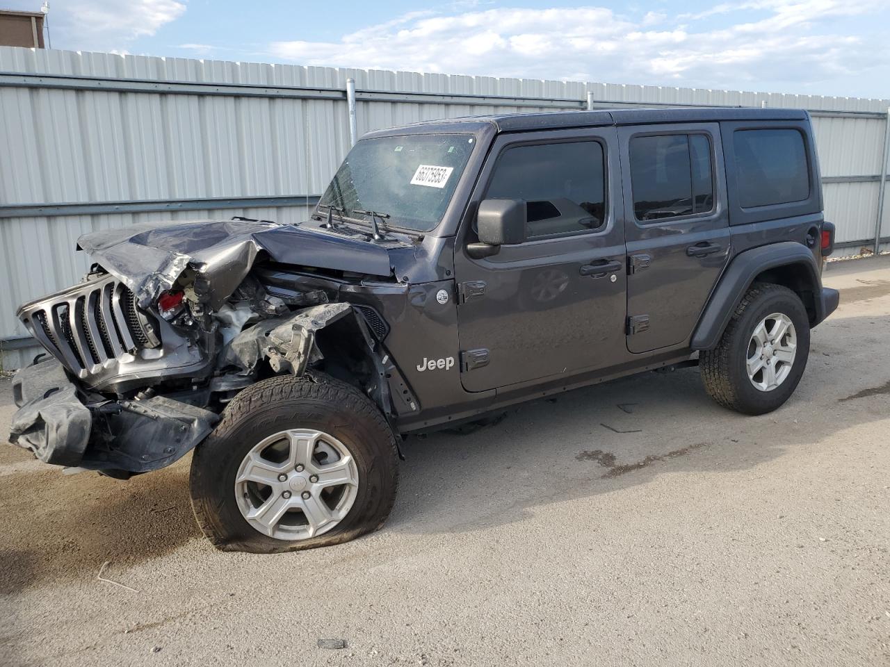 Откидной столик Jeep Wrangler 2021