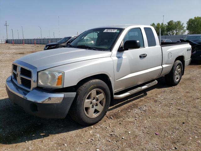 2005 Dodge Dakota SLT