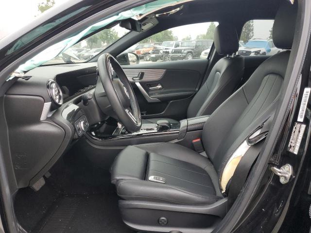 WDD3G4EB3KW002227 Mercedes-Benz A 220