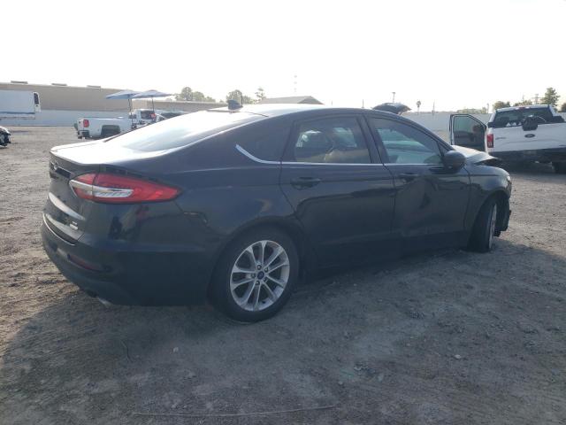 3FA6P0HD8LR222437 Ford Fusion SE 3