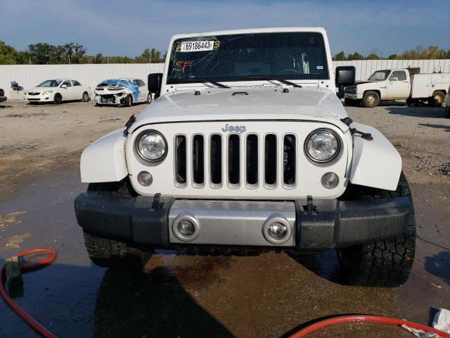 1C4BJWEG5JL824381 Jeep Wrangler Unlimited Sahara