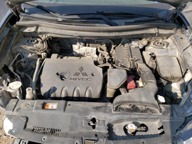 JA4AD3A32EZ019178 Mitsubishi Outlander Se