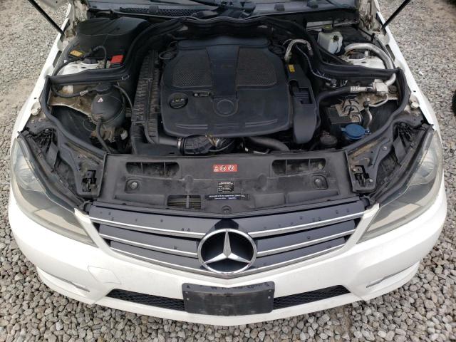 WDDGF8AB8ER319201 Mercedes-Benz C 300 4matic