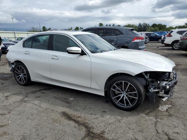 3MW5R7J04M8B54139 BMW 3 Series 330XI 4