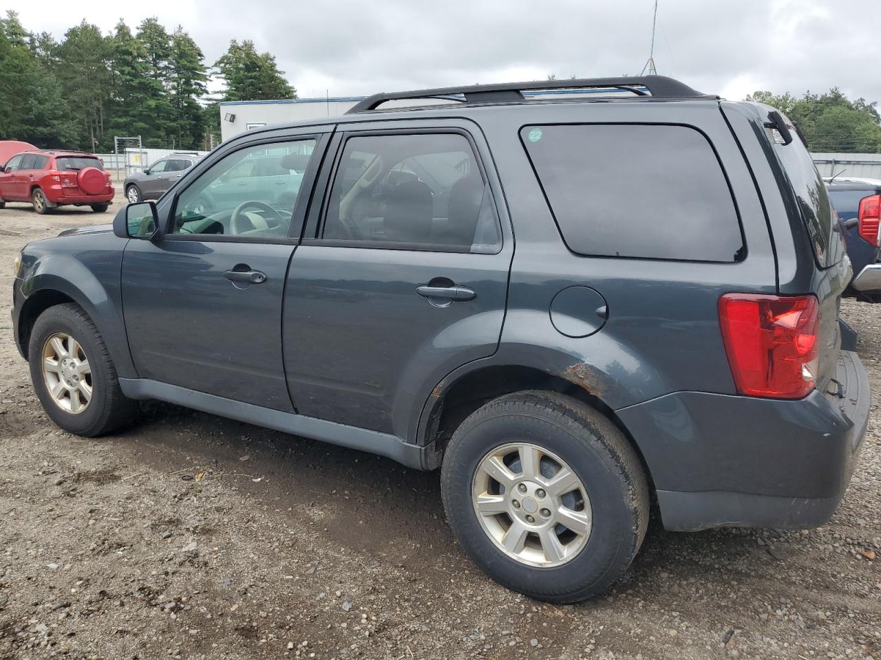 4F2CY9C77AKM05880 2010 Mazda Tribute I