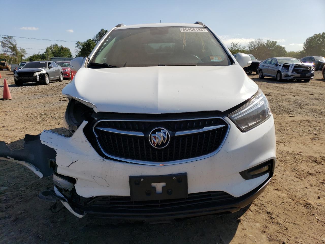 2017 Buick Encore Essence vin: KL4CJGSB0HB028635