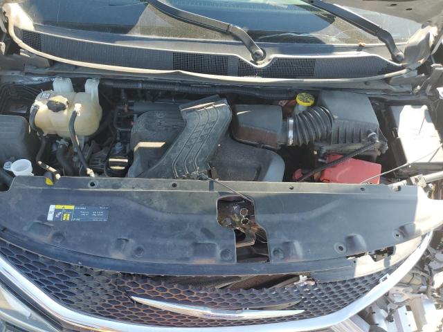2C4RC1BG6JR217591 Chrysler Pacifica Touring L