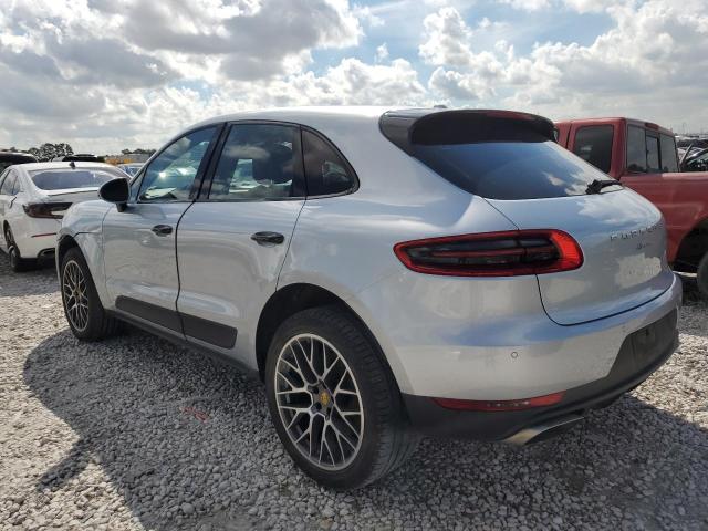 VIN WP1AA2A54JLB00379 2018 Porsche Macan no.2