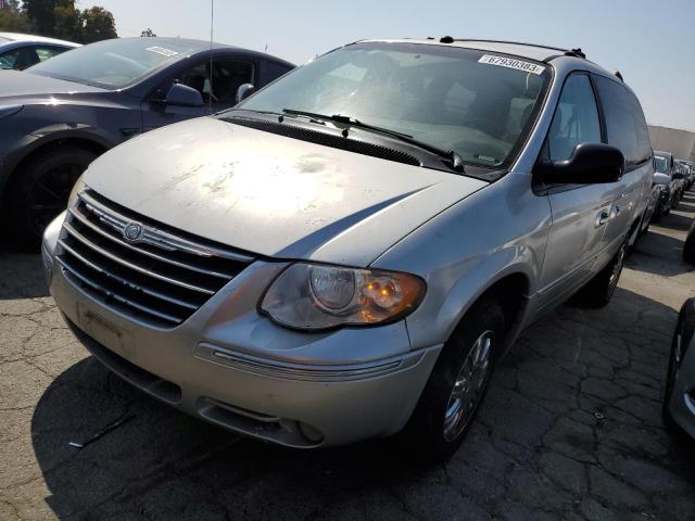 2005 Chrysler Town & Country Limited