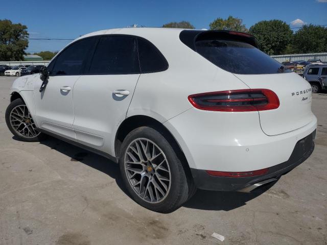 VIN WP1AA2A51JLB00775 2018 Porsche Macan no.2