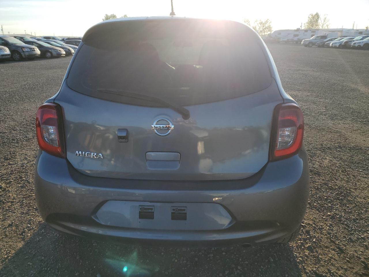 3N1CK3CPXHL265575 2017 Nissan Micra