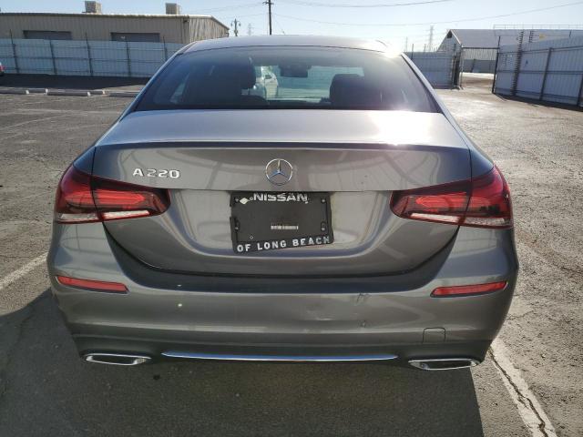 W1K3G4EB3LJ207996 Mercedes-Benz A 220