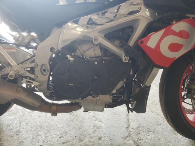 2018 APRILIA TUONO ZD4KGUA03JS000479