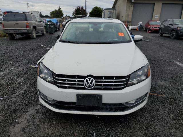 2015 VOLKSWAGEN PASSAT SEL - 1VWCV7A34FC038724