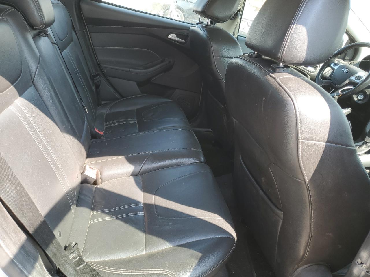 1FADP3K20EL130952 2014 Ford Focus Se 1FADP3K20EL130952 2014 Ford Focus Se