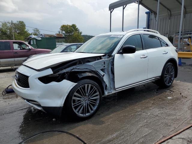 2017 INFINITI QX70 